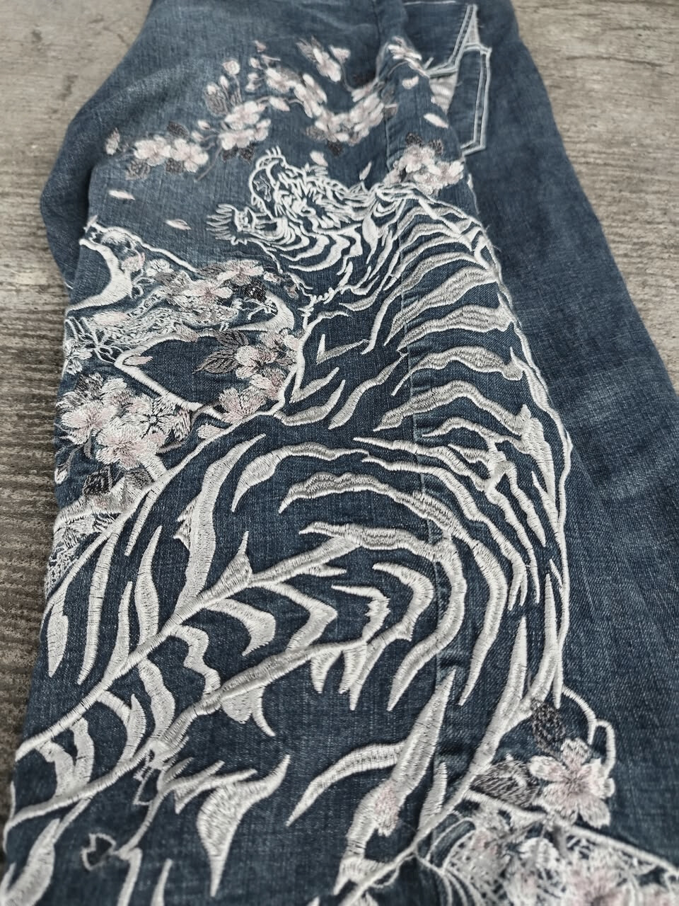 Karakuri Jeans™